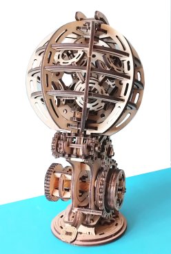 Kinetic Globe